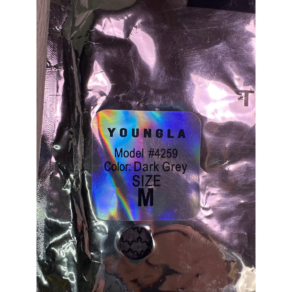 YoungLA The Dark Knight Batman Compression Shirt Dark Grey Mens Medium NWT - Picture 9 of 9